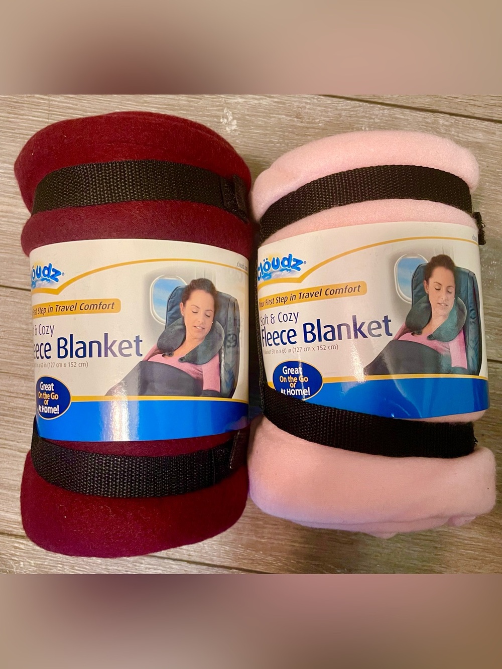 Cloudz Soft & Cozy Fleece Blankets (2)(new)